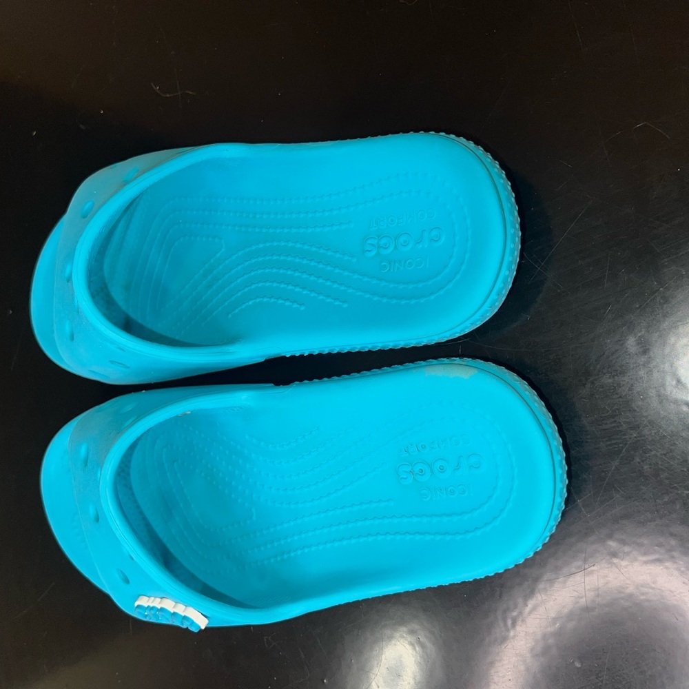 Classic Croc Slides - Picture 3 of 4